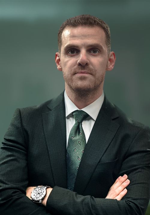 Enes Ş.